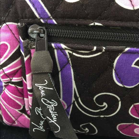 Vera Bradley zip around quilted wallet - Picture 4 of 8